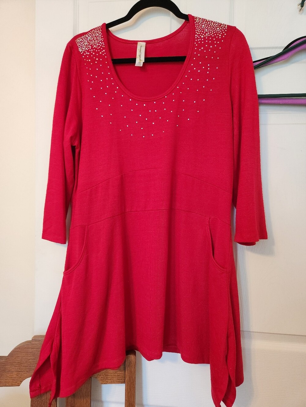 Decorated Originals, Women's red Rhinestone Scoop Neck Tunic, sz xl